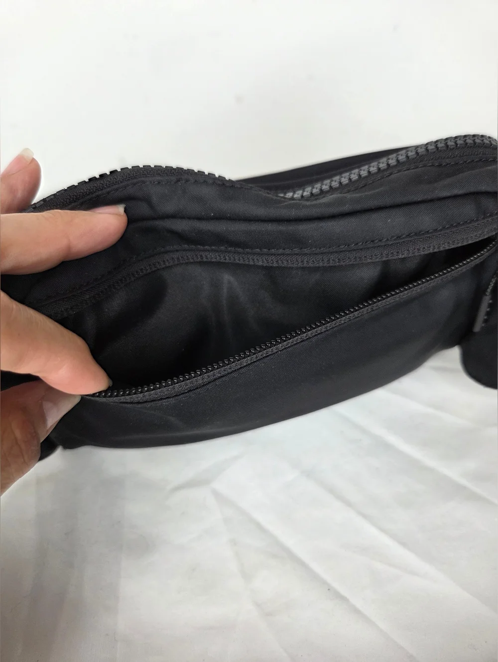 lululemon athletica OS Everywhere Belt Bag In Black Aprox 8"x6" Inch - Picture 6 of 11